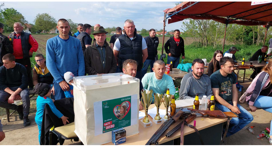 Ловци пуцали за Мину