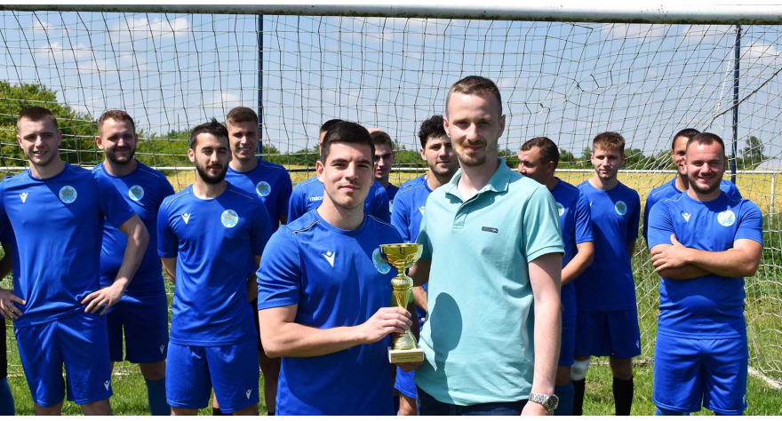 Сезону крунисали шампионским пехаром и пласманом у виши ранг