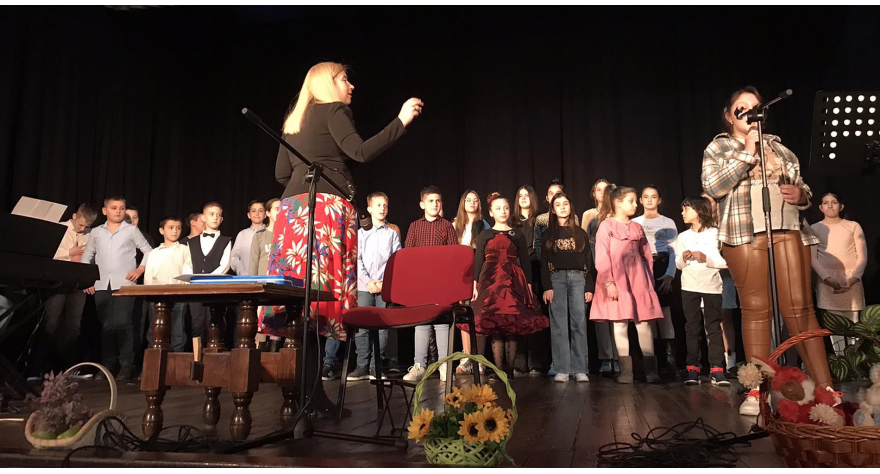 Осмомартовски концерт Тошиних ђака