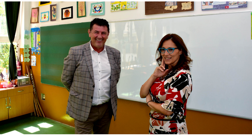 Ускоро почиње комплетна реконструкција школе у Пећинцима