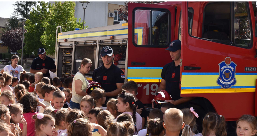 Едукација кроз дружење