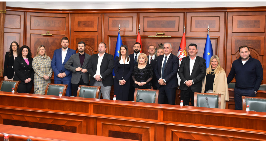 Потписан уговор за доградњу вртића у Пећинцима