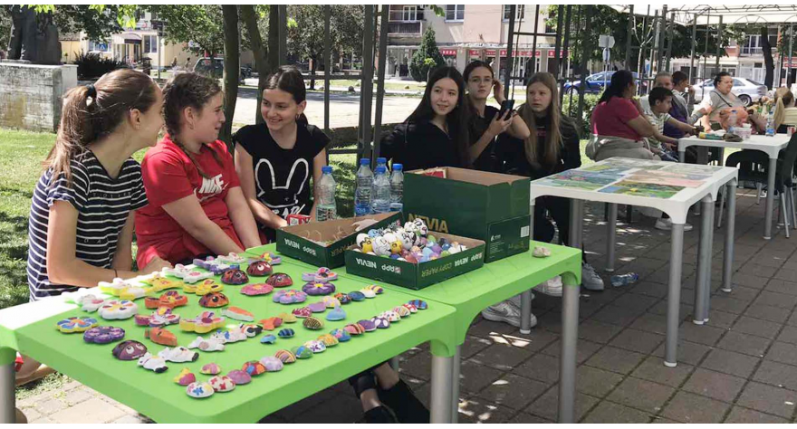 Ускршњи хуманитарни базар и изложба младих талената