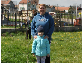 Јелена Грујић Ристић са ћерком 