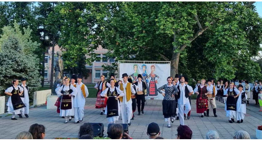 Сутра Видовдански концерт ДННТ “Пећинци”