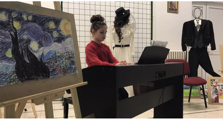 Тошини ђаци свирали у част свих жена