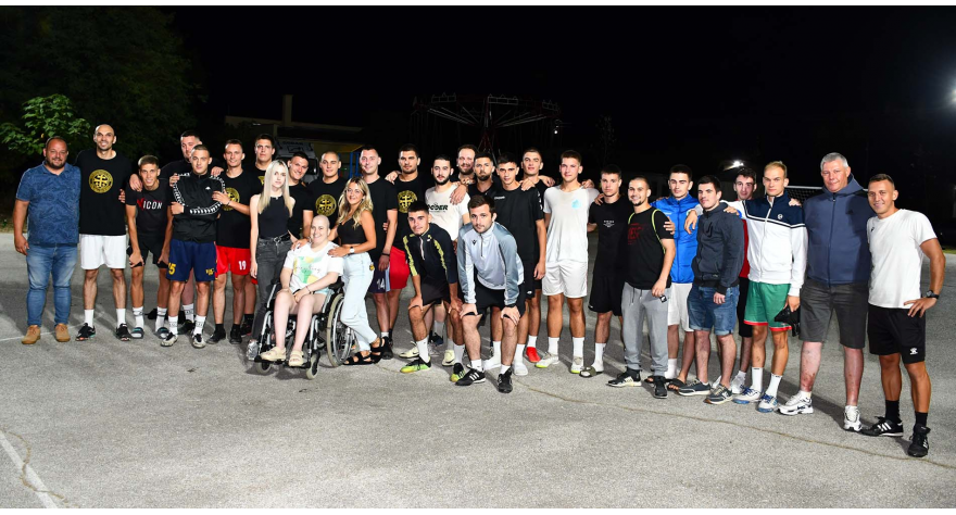 Фудбалери играли за Мину