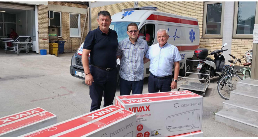 Општина Пећинци донирала климе болници у Сремској Митровици