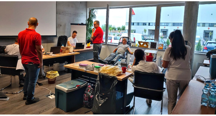 Zaposleni u tri kompanije dali krv u vanrednoj akciji