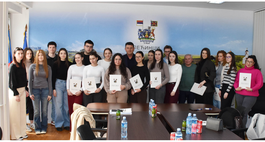 Opština podržava najuspešnije studente (Video)